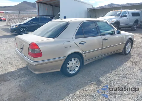 2000 Mercedes-Benz C 230 Kompressor z USA, uszkodzony, nr VIN WDBHA24G9YA833710